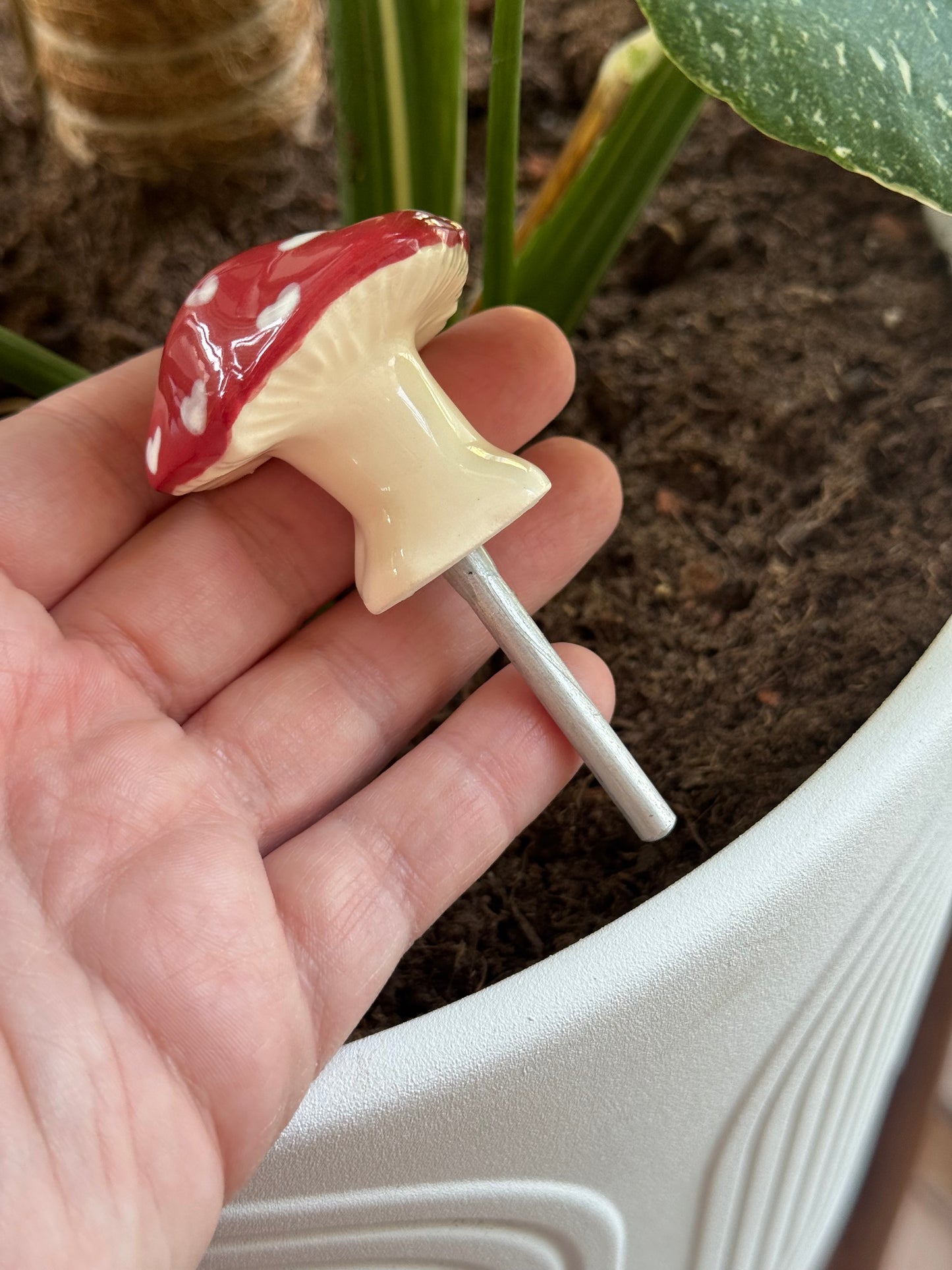 Mushroom Plant Stake 1