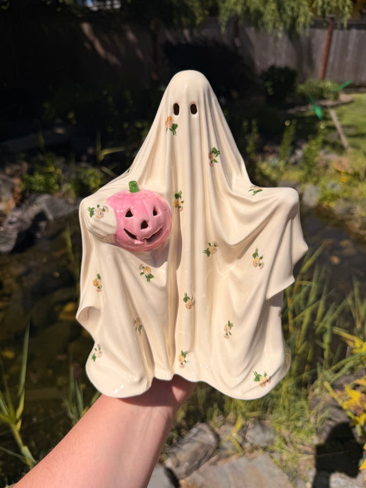 Vintage Daisies Sheet Ghost with Pink Pumpkin