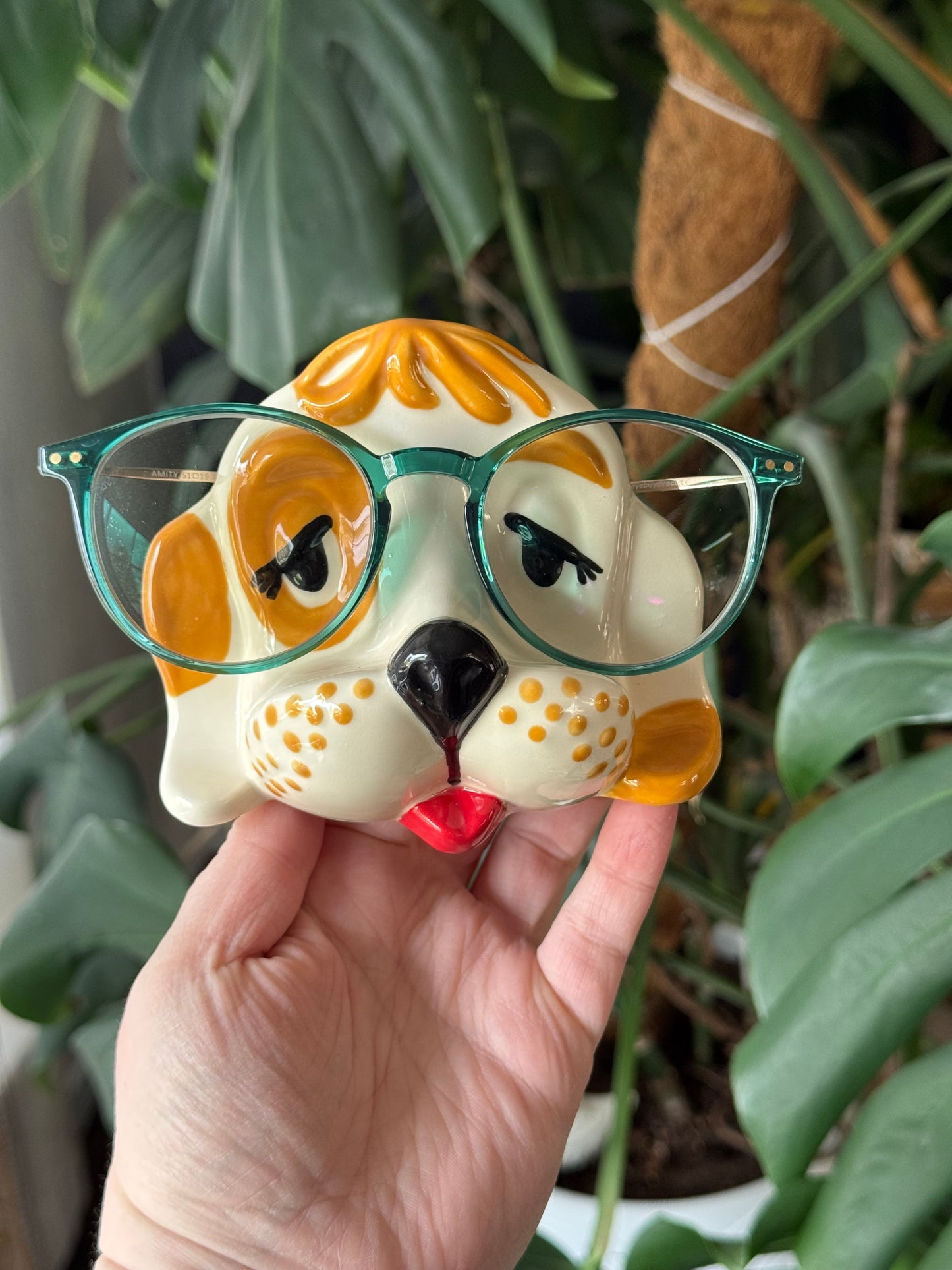 Brown Spotted Dog Eyeglasses Holder