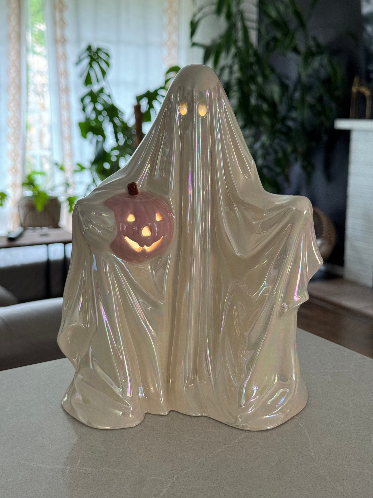 Pink Pumpkin with Mother of Pearl Sheet Ghost Lamp (Corded)