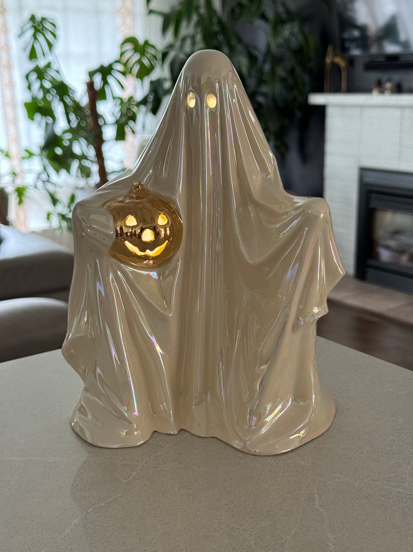 Mother of Pearl Ghost Lamp with Real Gold Pumpkin (Battery Powered)