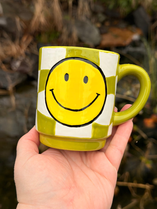 Wavy Checkered Smile Mug