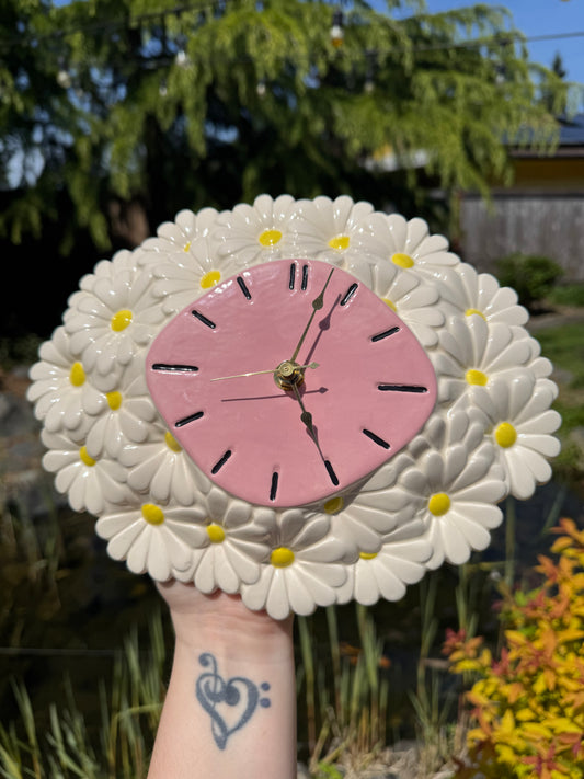 SECOND - Pink and White Daisy Clock