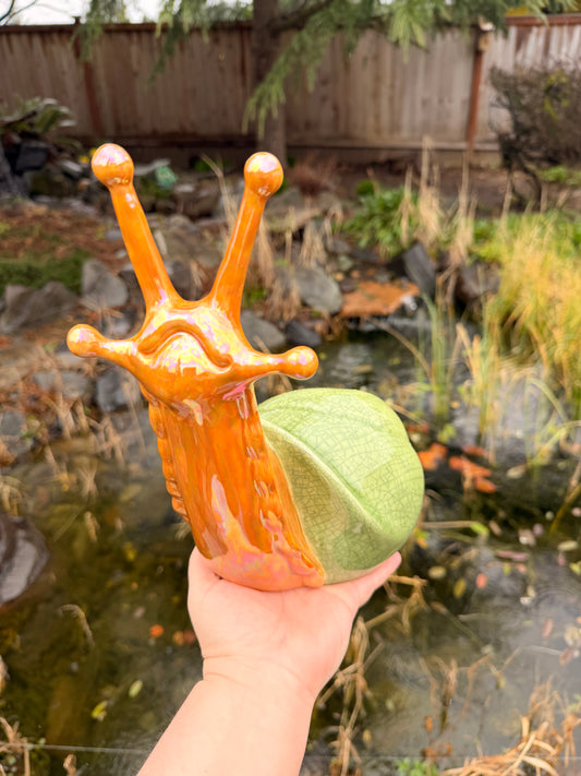 Crackle Glaze Mother of Pearl Snail