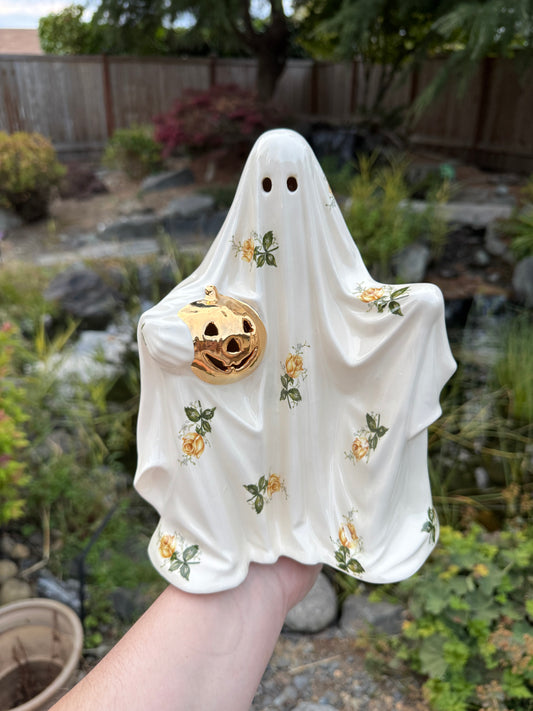 Vintage Yellow Roses Sheet Ghost with Gold Pumpkin