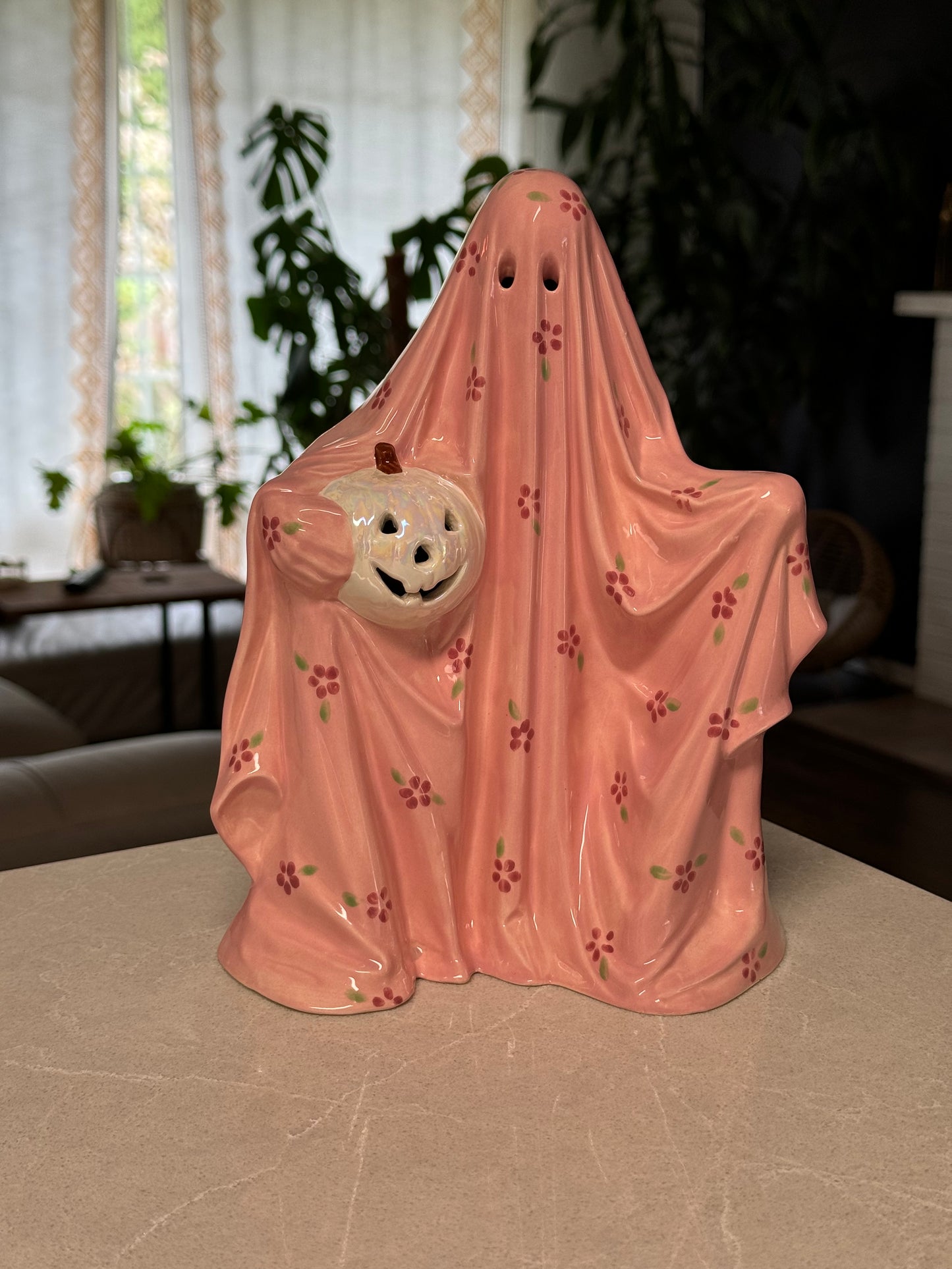 Pink Floral Sheet Ghost Lamp (Corded)