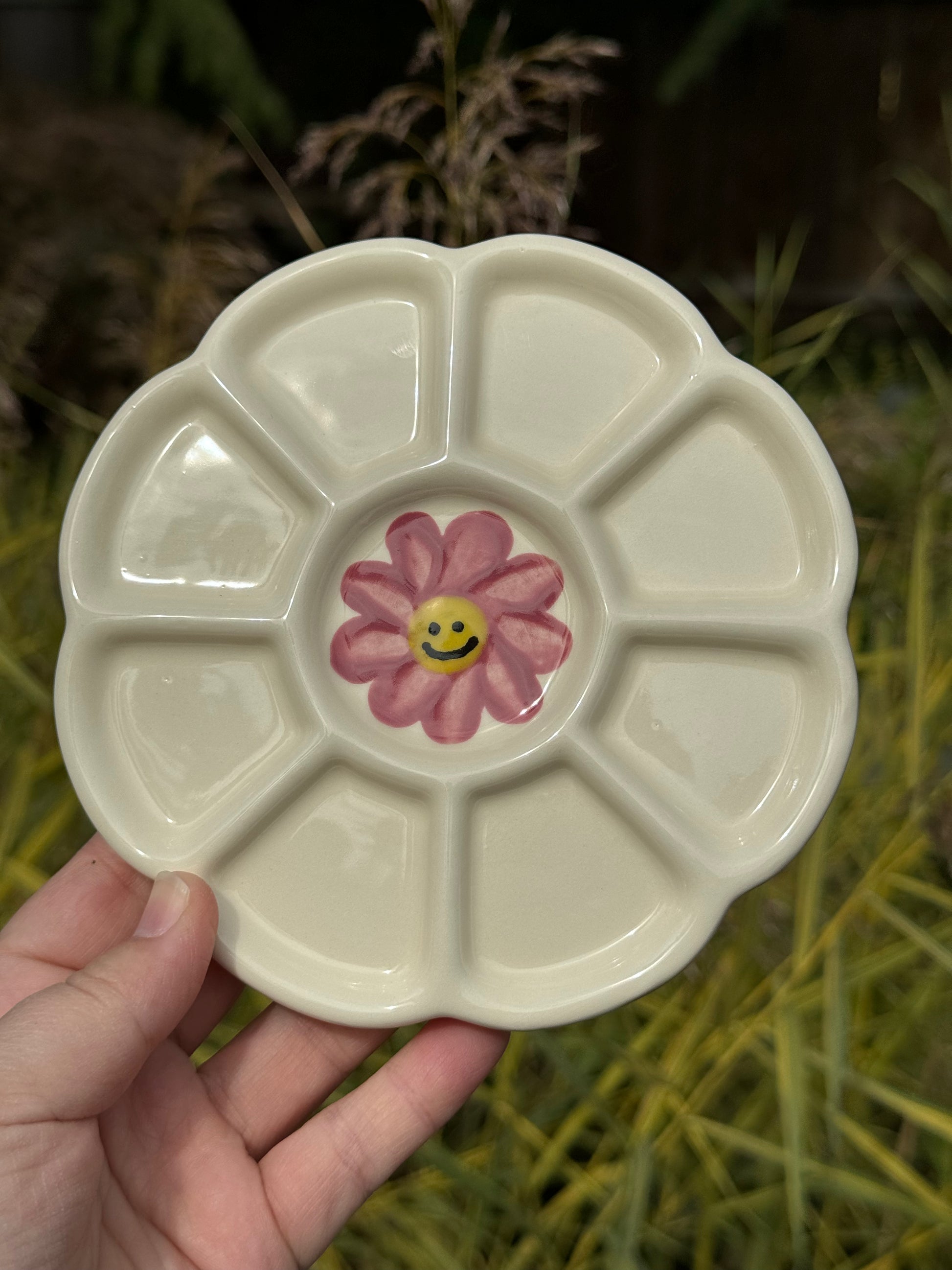 Pink Smiley Flower Palette Sunroom Ceramics