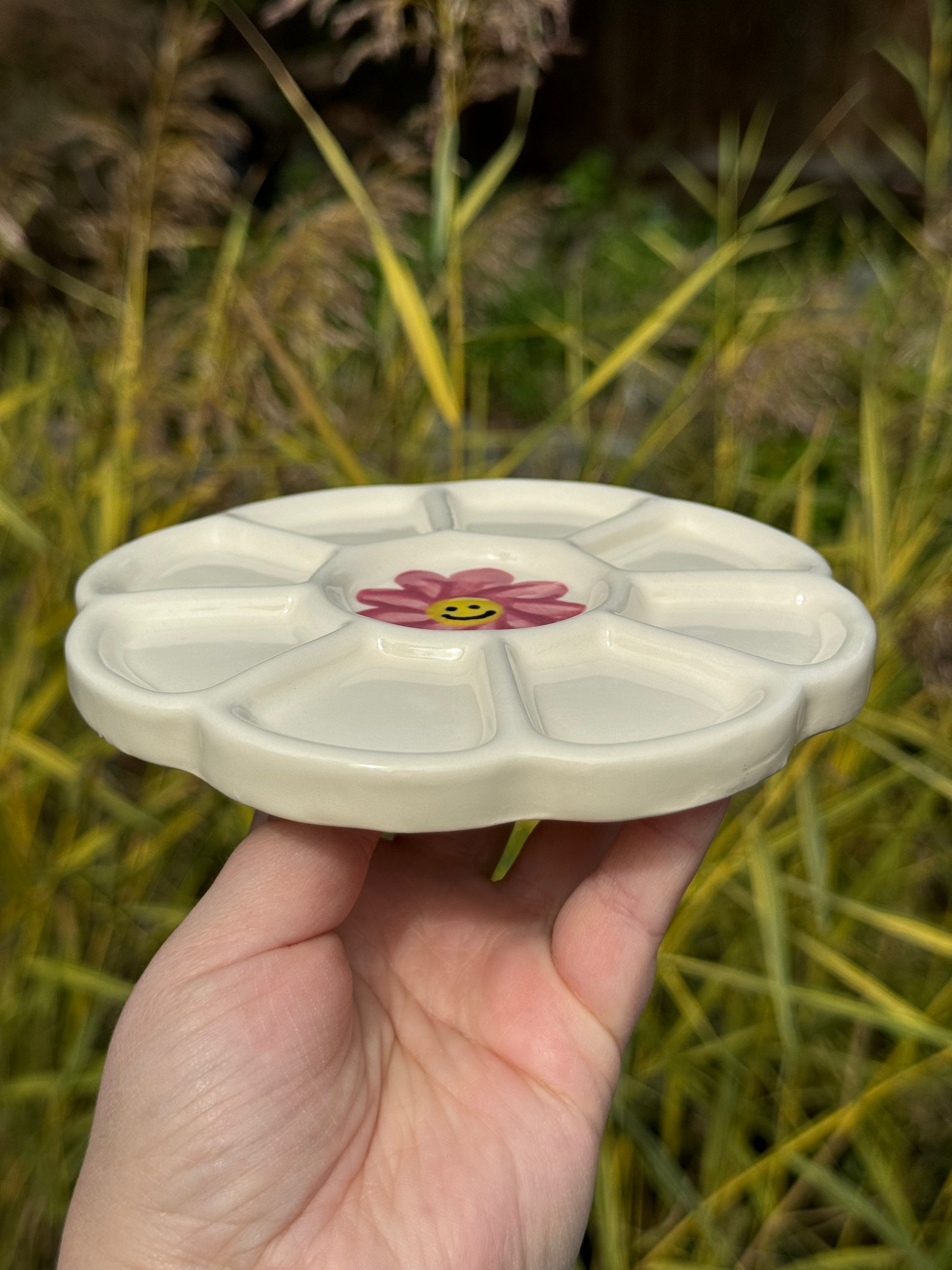Pink Smiley Flower Palette Sunroom Ceramics